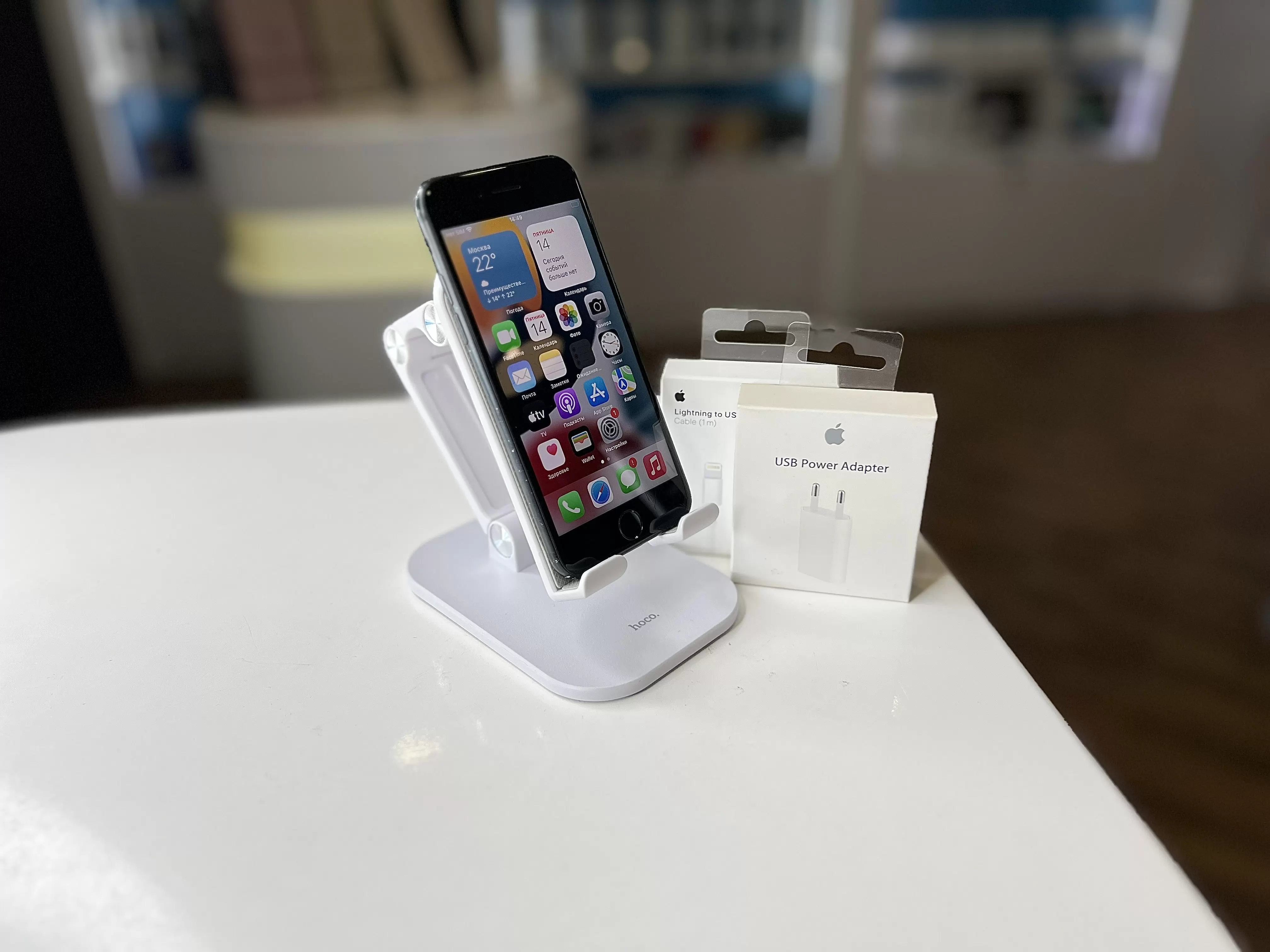 - Смартфон Apple iPhone 7, Чёрный оникс, 128 ГБ / 3202*