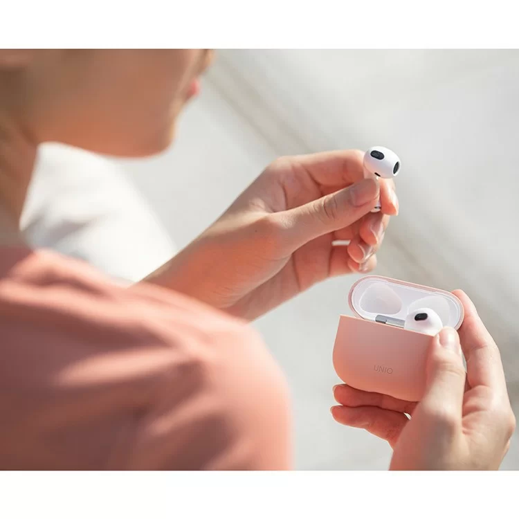Чехол Uniq LINO Liquid Silicone для AirPods 3 Розовый