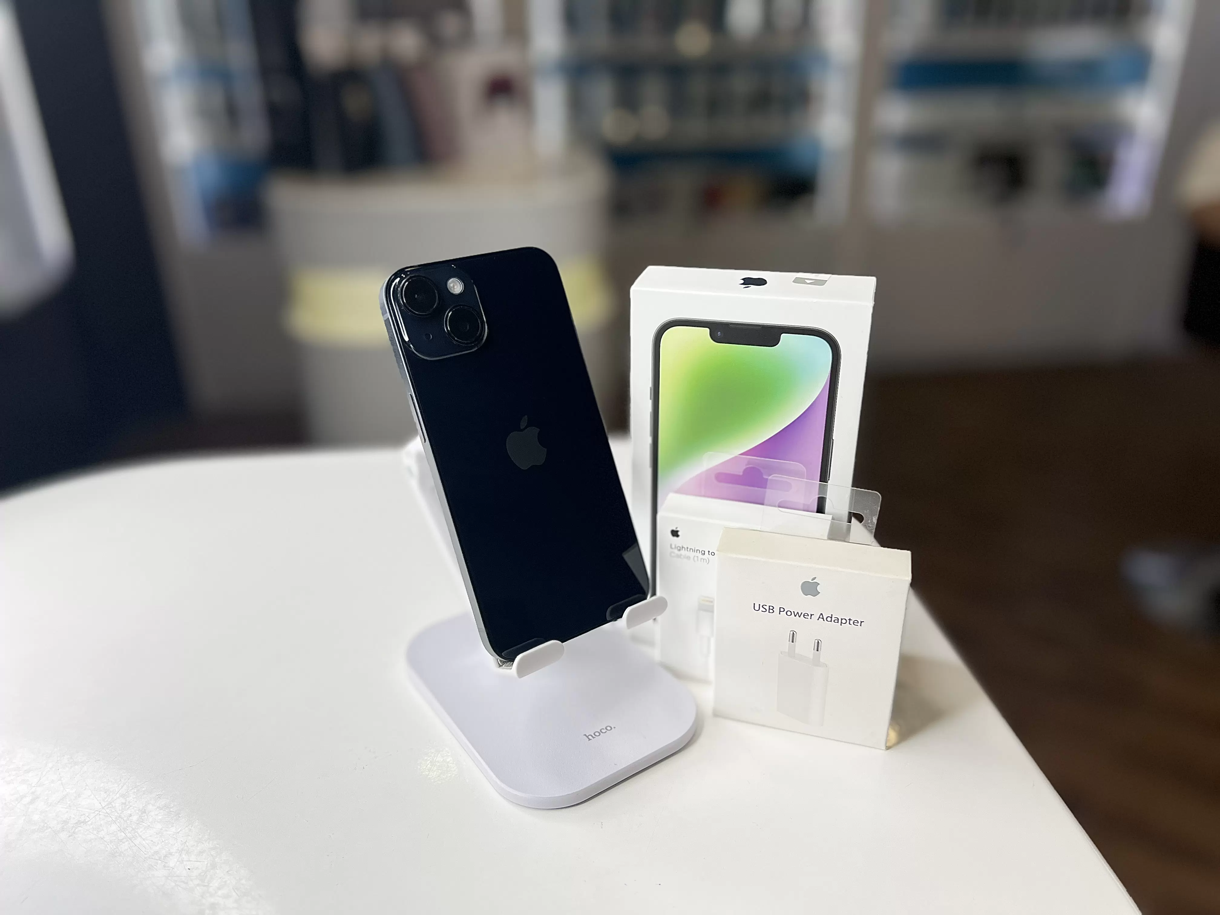 - Смартфон Apple iPhone 14, Тёмная ночь, 256 ГБ / 8197*