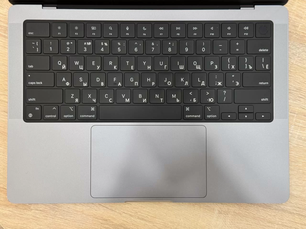 Ноутбук Apple MacBook Pro 14" 2023, (M3, RAM 8 ГБ, SSD 1 ТБ), Серый / GT6NK* Ноутбук Apple MacBook Pro 14" 2023, (M3, RAM 8 ГБ, SSD 1 ТБ), Серый / GT6NK*