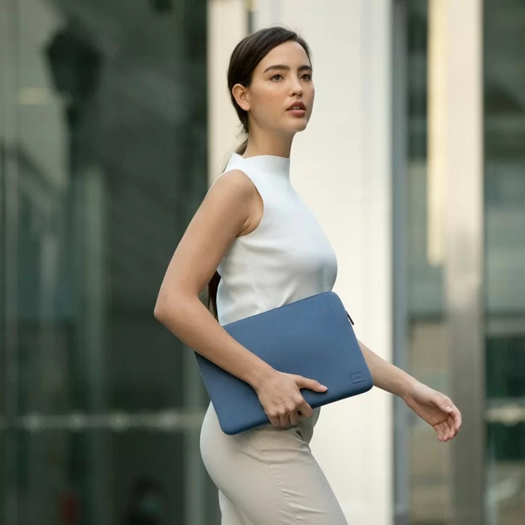 Чехол Uniq Cyprus Neoprene для ноутбуков 14" Стальной синий