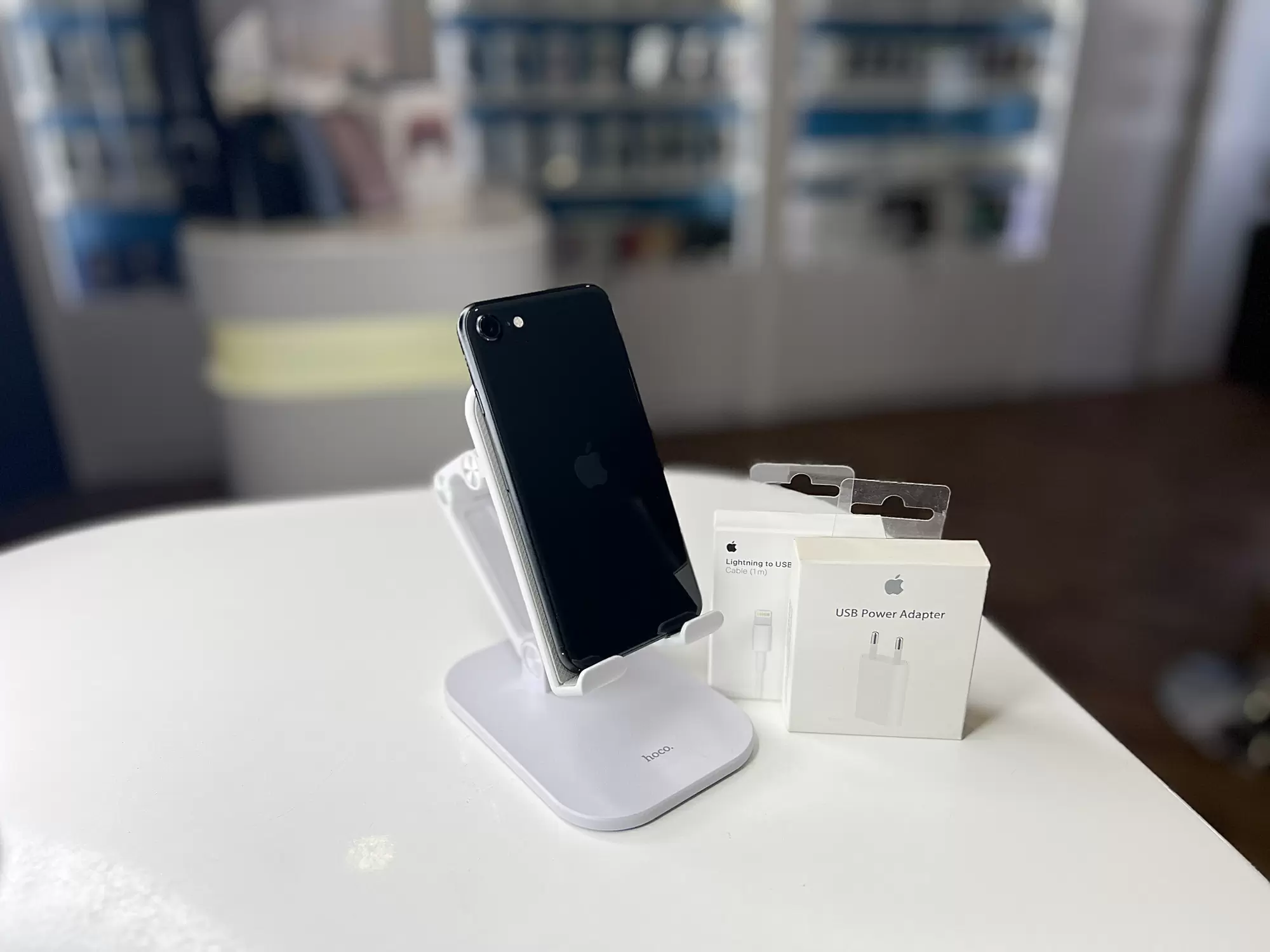 - Смартфон Apple iPhone 8, Серый космос, 64 ГБ / 3703*