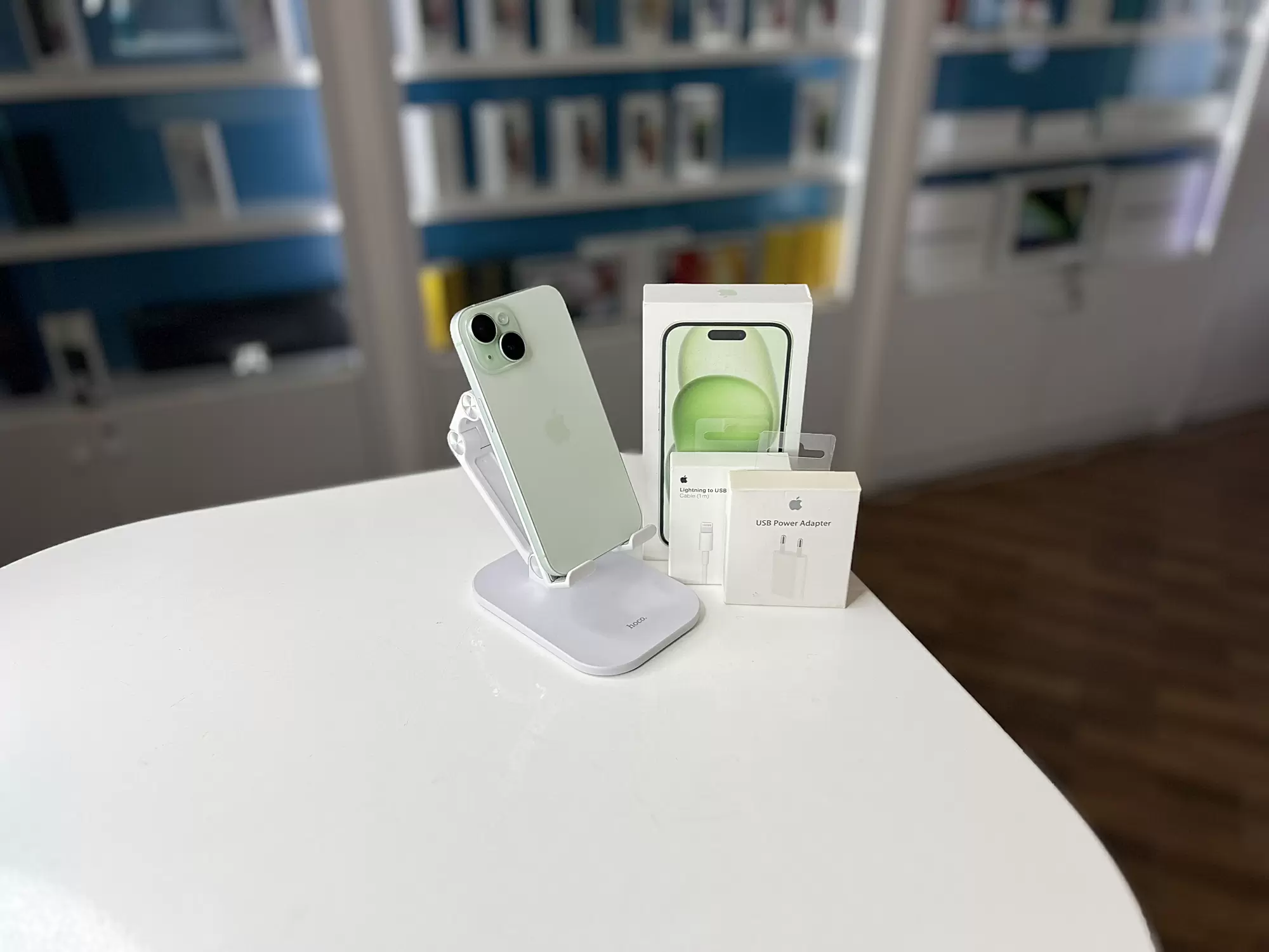 - Смартфон Apple iPhone 15, Зелёный, 128 ГБ / 2019*