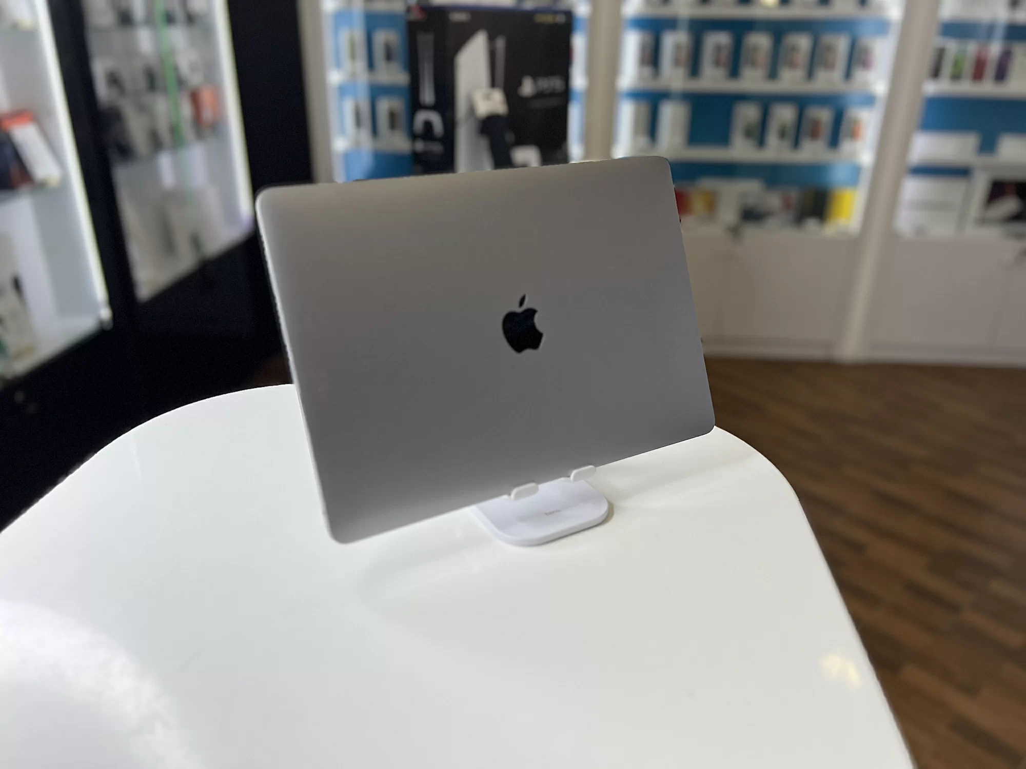 Ноутбук Apple Macbook Air 13 2020 M1, Серый космос, 8/512ГБ / Q6LR*