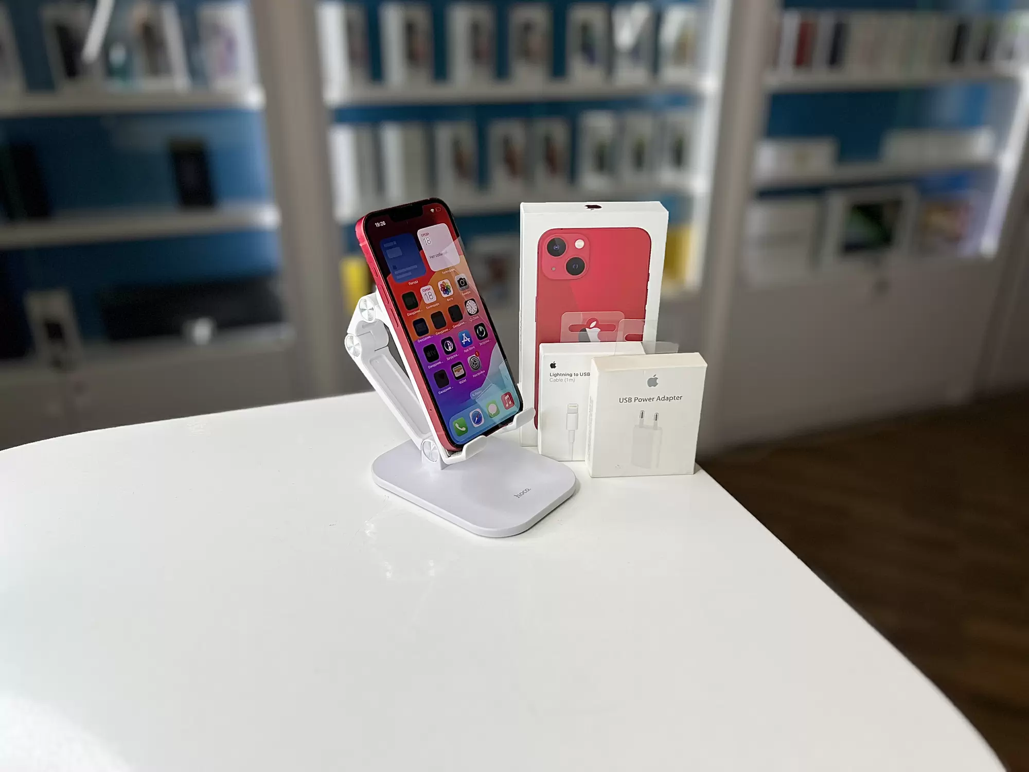 - Смартфон Apple iPhone 13, Красный, 256 ГБ / 0906*