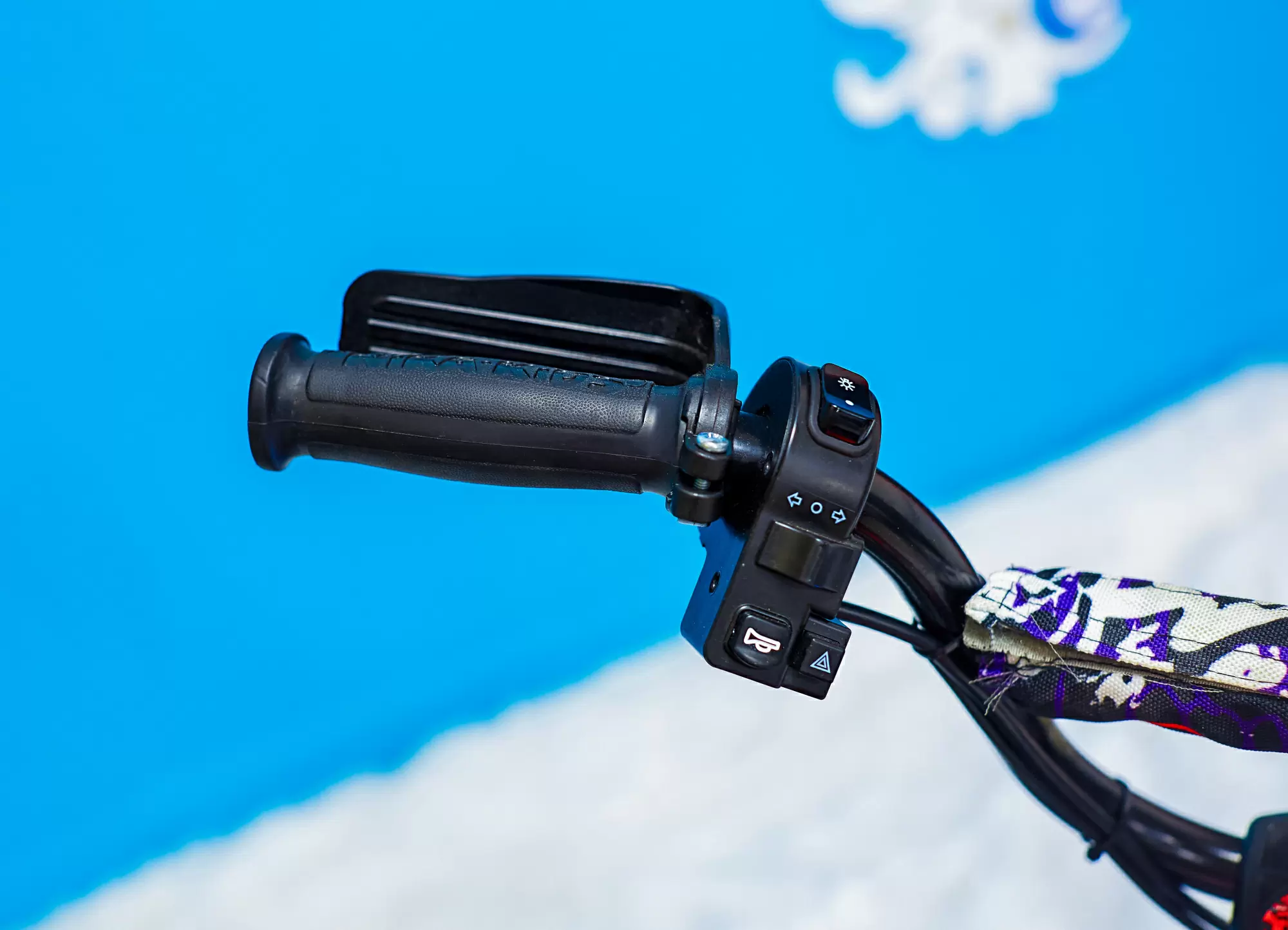 Снегокат электрический iBrat S2, Черный Снегокат электрический iBrat S2, Черный