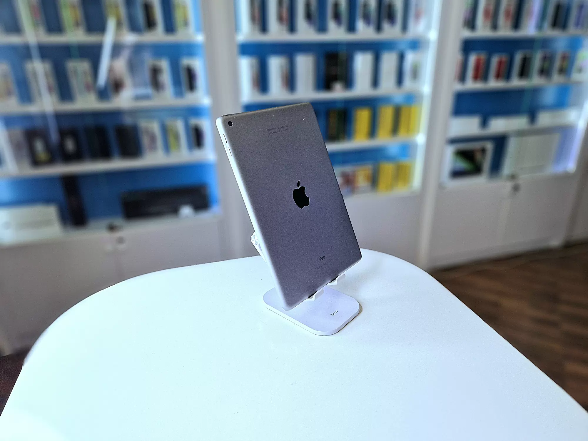 Планшет iPad 6 Wi-Fi, Космический серый, 32 ГБ / NJF8J*
