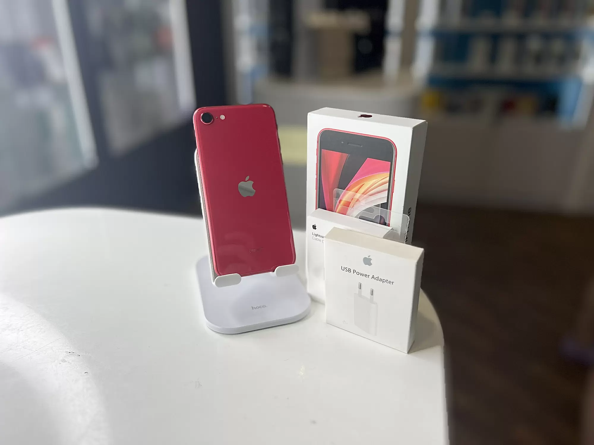 - Смартфон Apple iPhone SE 2020, Красный, 64 ГБ / 3165*