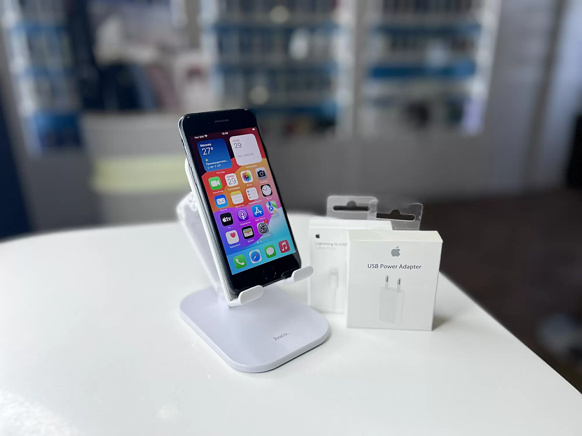 - Смартфон Apple iPhone 8, Серый космос, 64 ГБ / 3703*