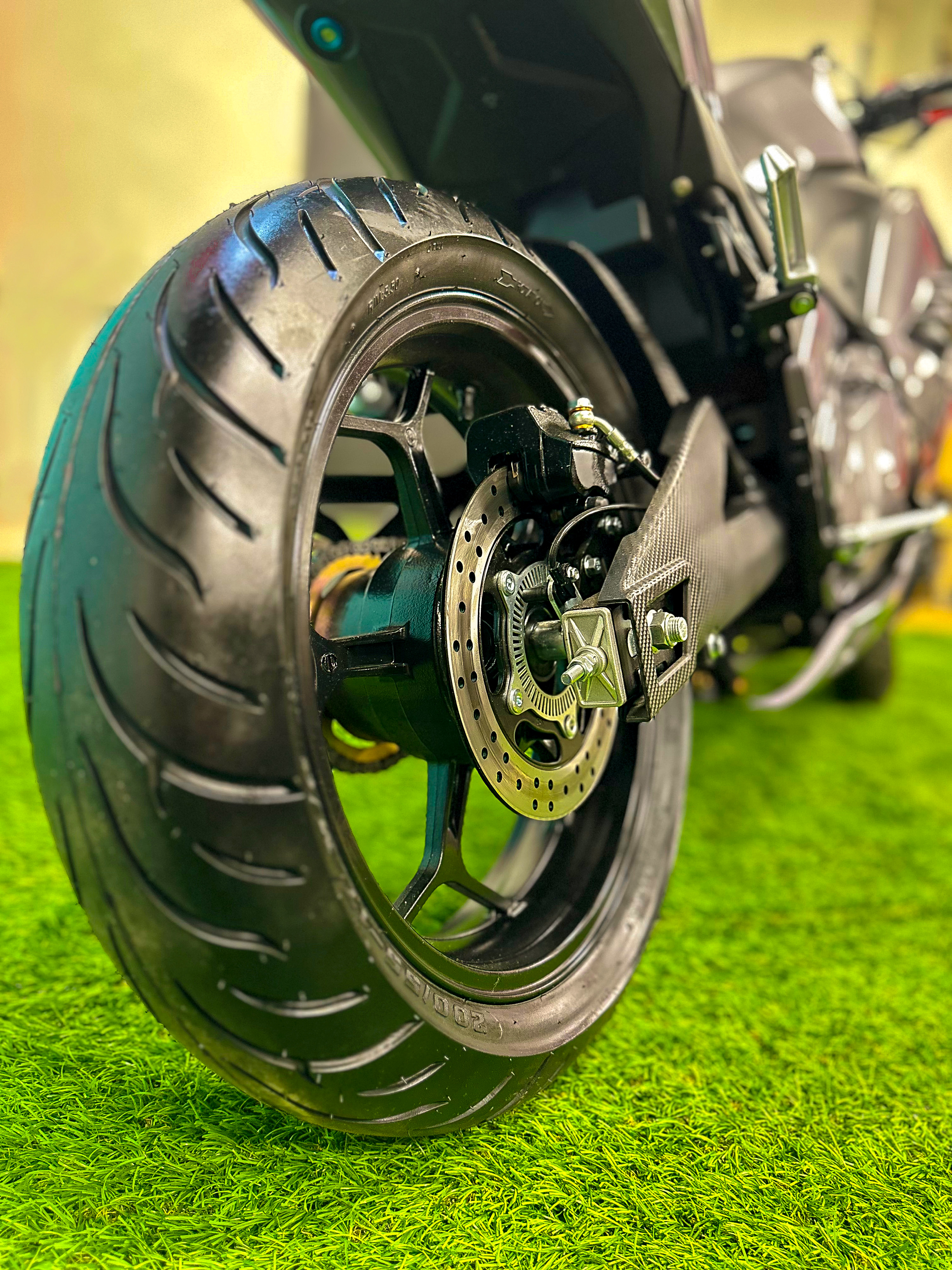 Электромотоцикл Ducati Panigale (серый)