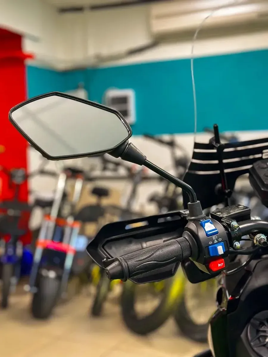 Скутер бензиновый GT Tank 2