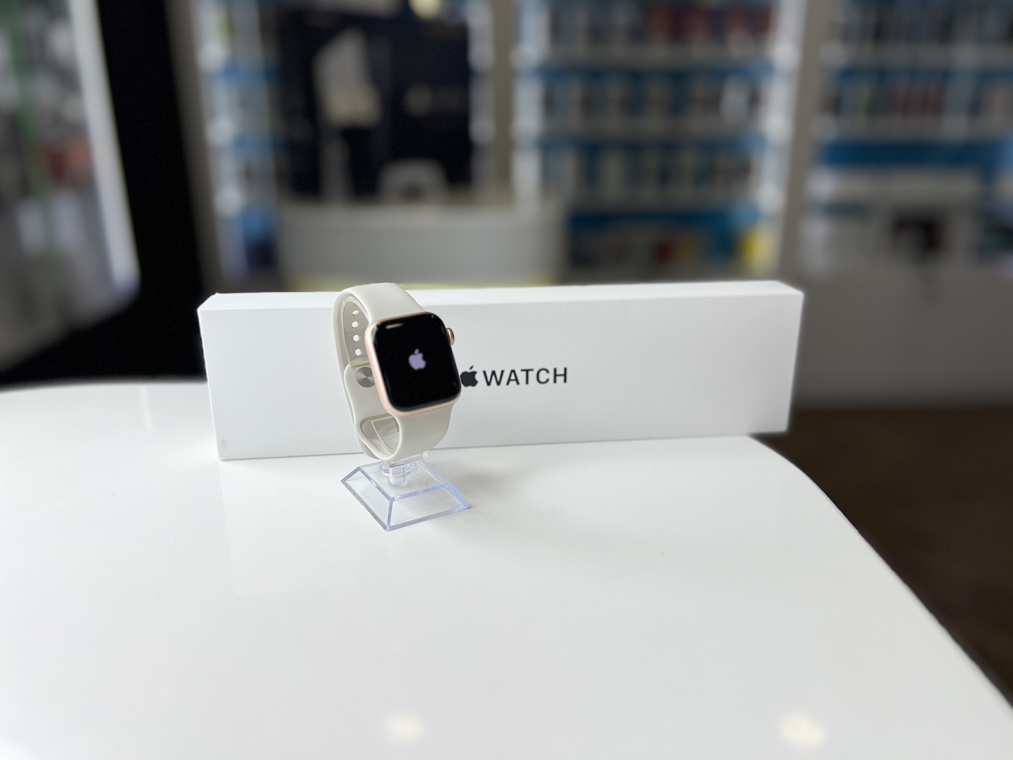 Умные часы Apple Watch Series 8 Gold, 45мм / DX47*
