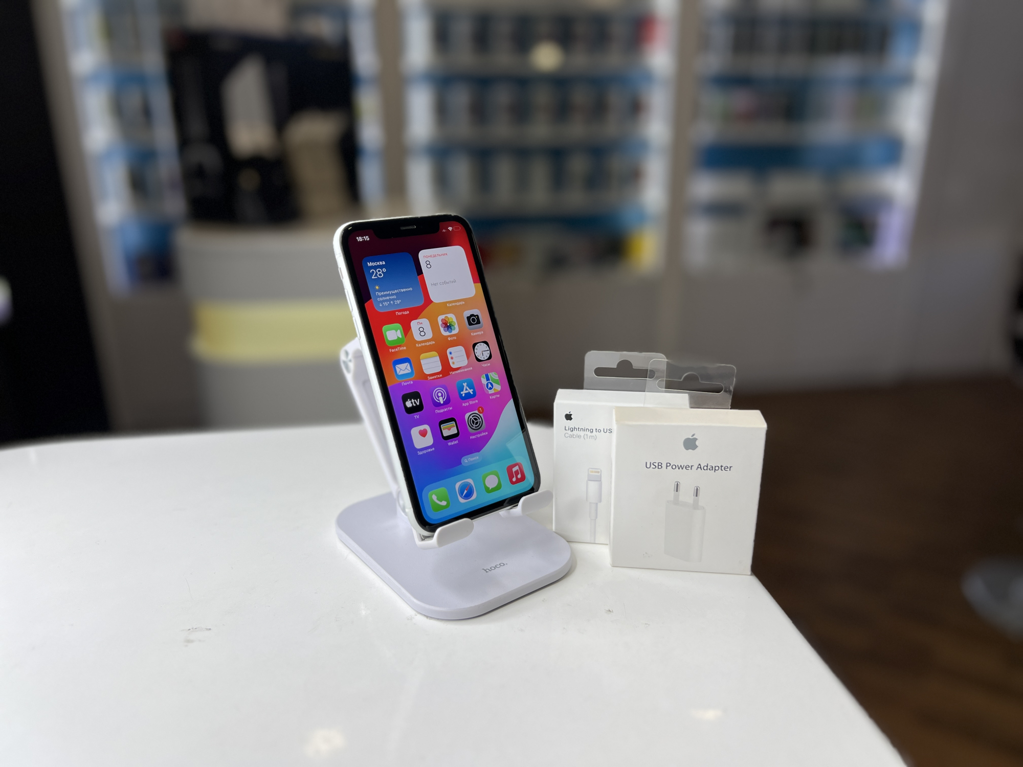 Смартфон Apple iPhone Xr, Белый, 256Gb / 1660 *