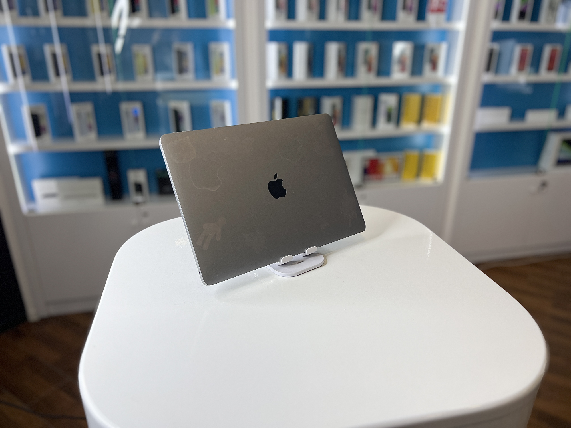 Ноутбук Apple Macbook Pro 13 2020 M1, Серый космос, 16/256ГБ / Q05N*