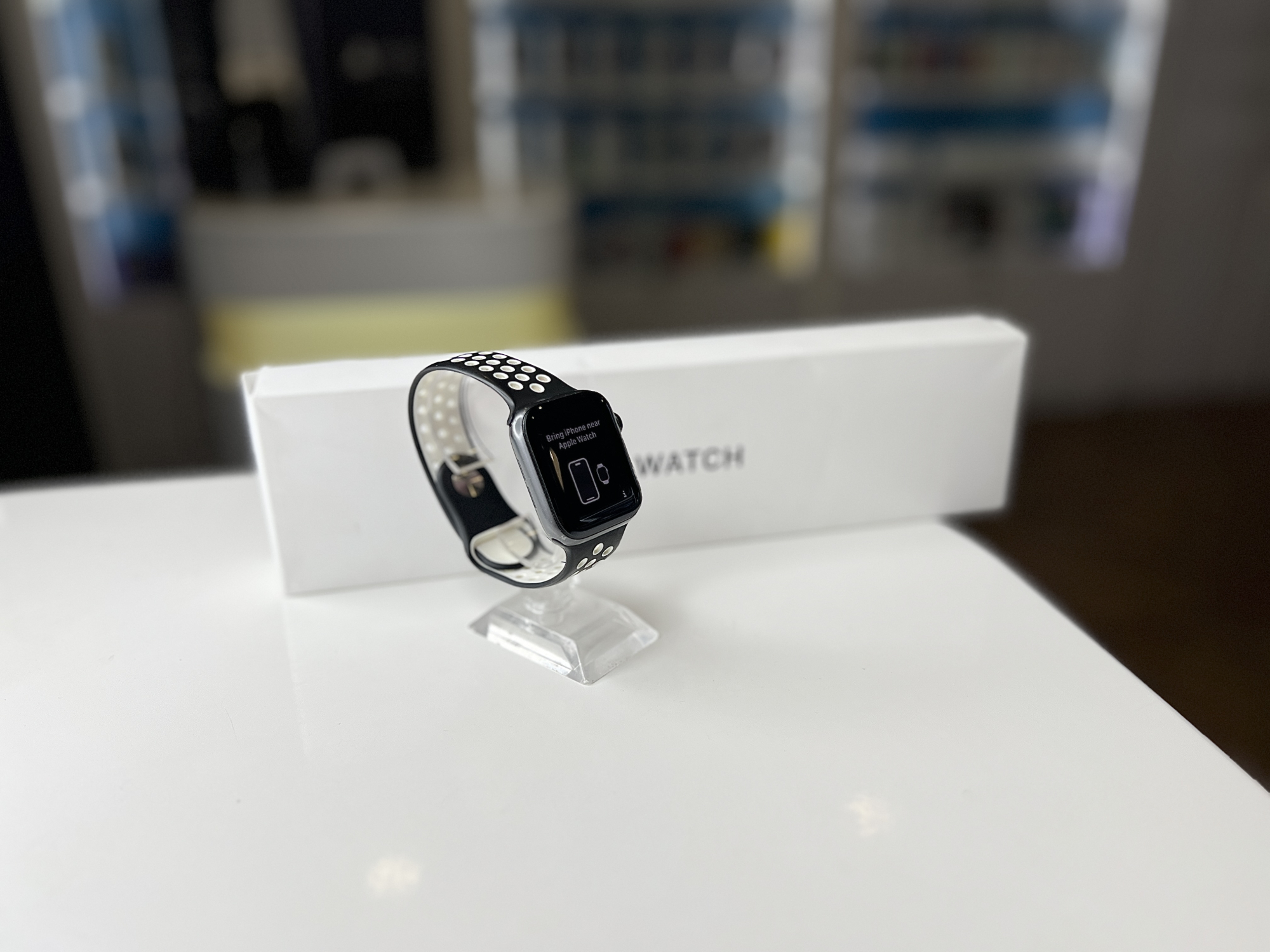 Смарт Часы Apple Watch SE 1, Black, 44mm / Q07Y*