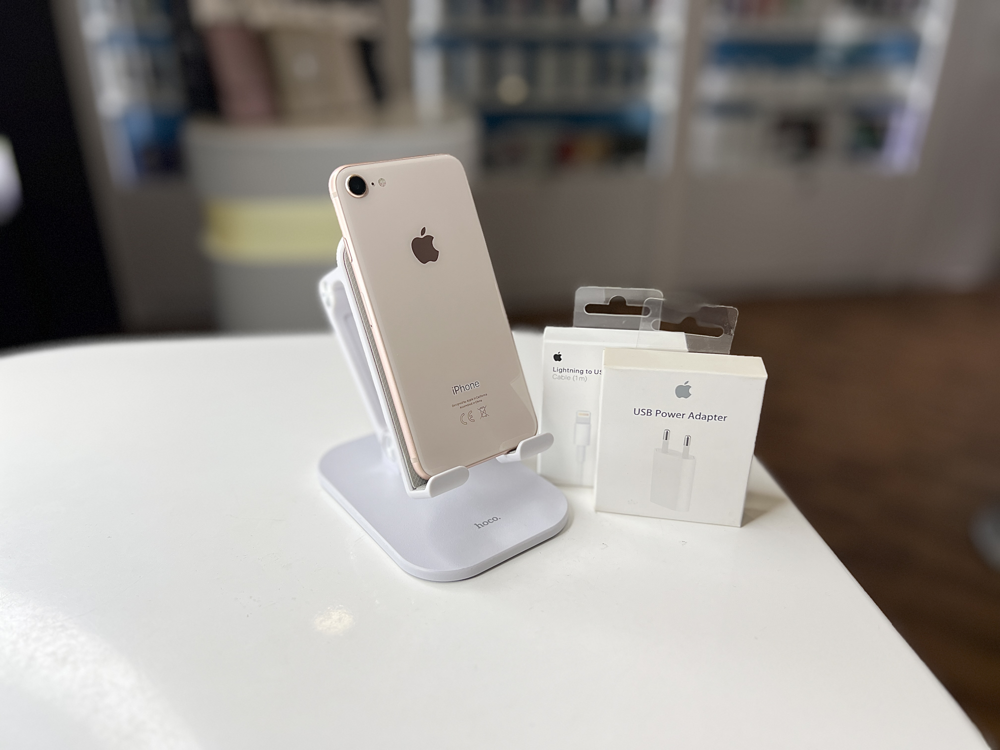 Смартфон Apple iPhone 8, Золотой, 64Gb / 7402*